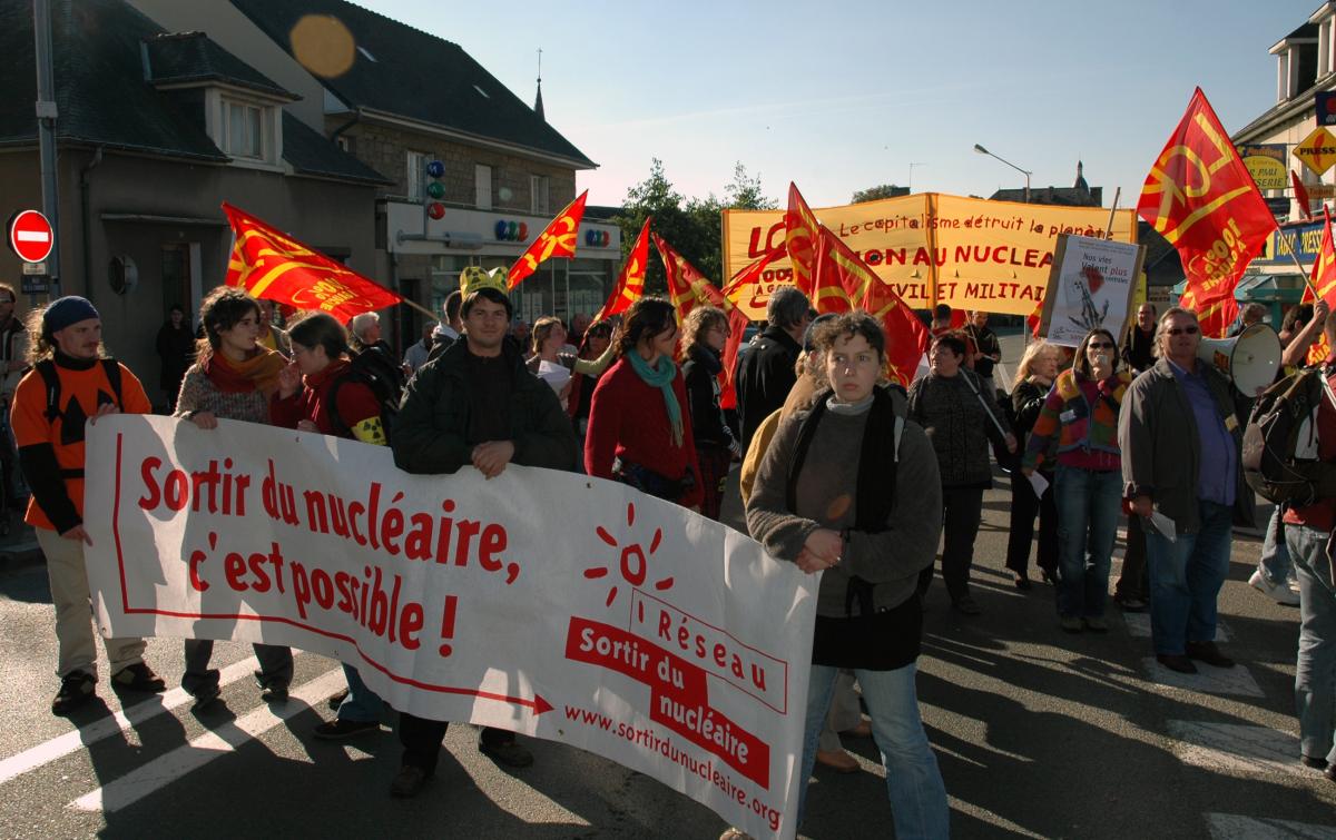 Manif anti EPR et THT