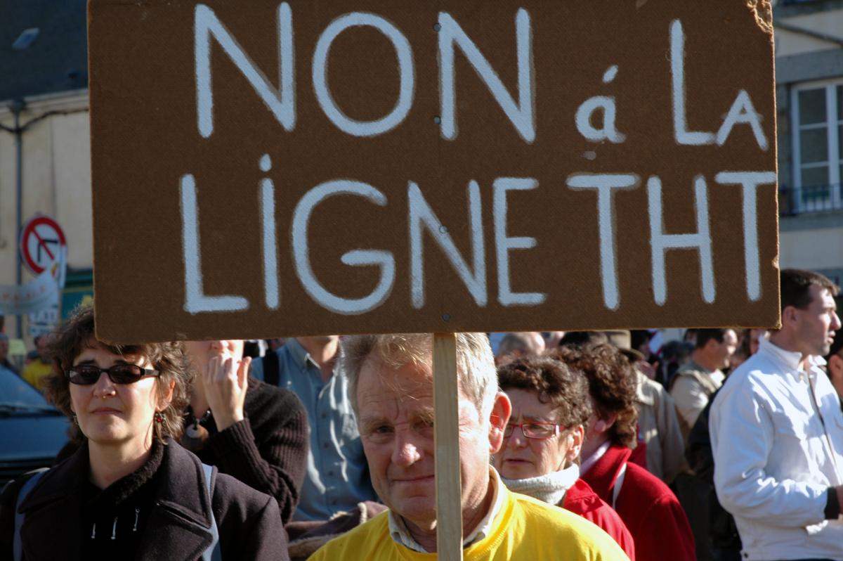 Manif anti EPR et THT
