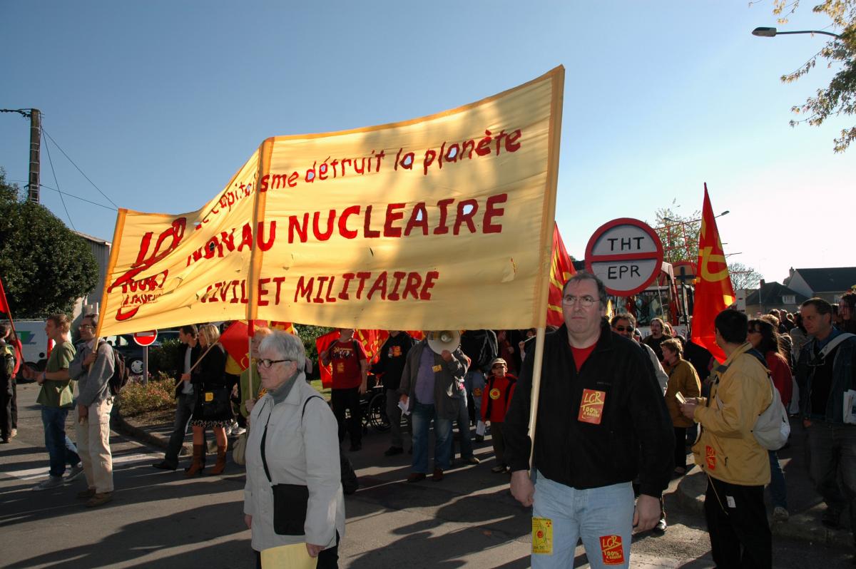 Manif anti EPR et THT