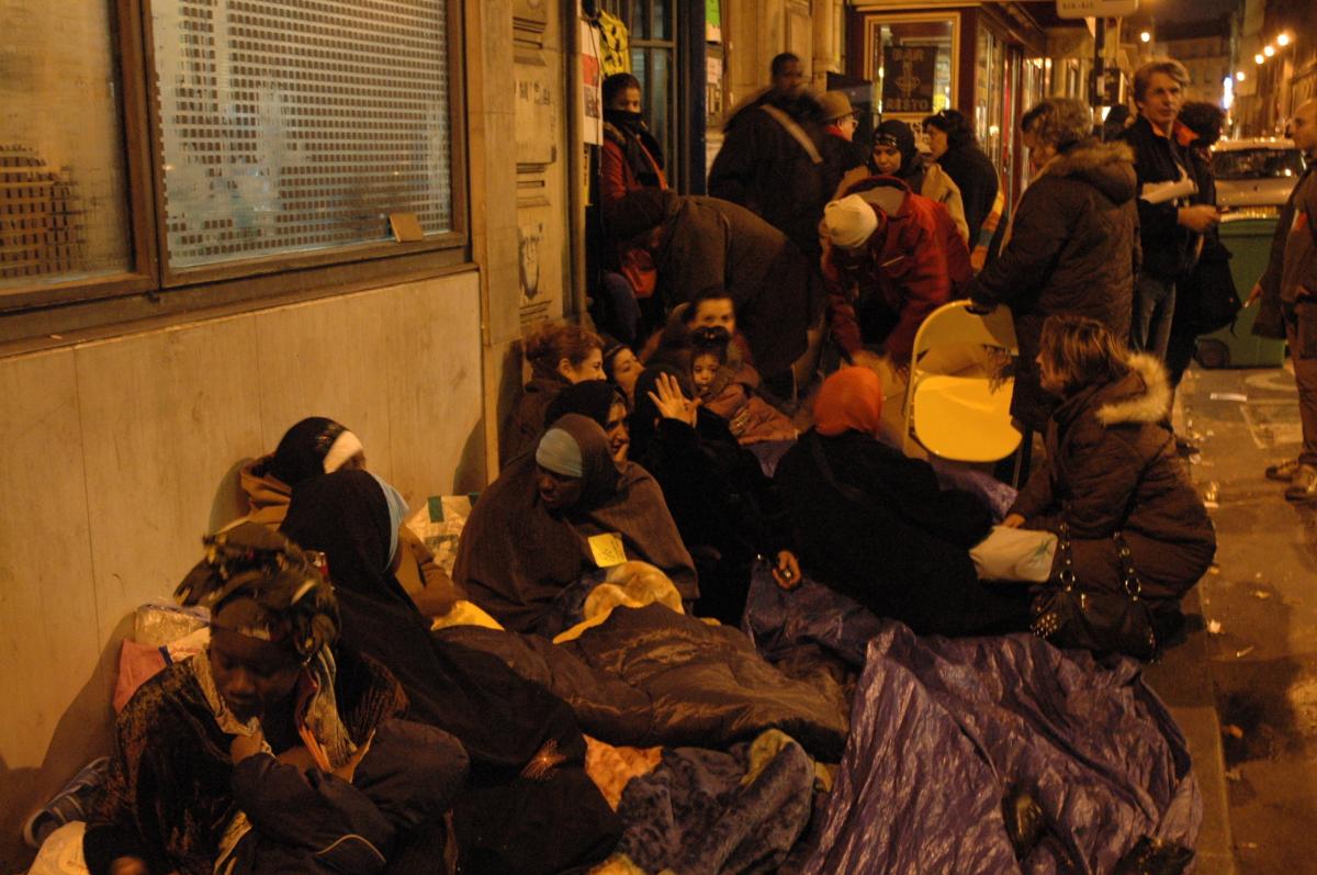 Familles expulsées Rue de la banque Occupation Droit au logement Paris