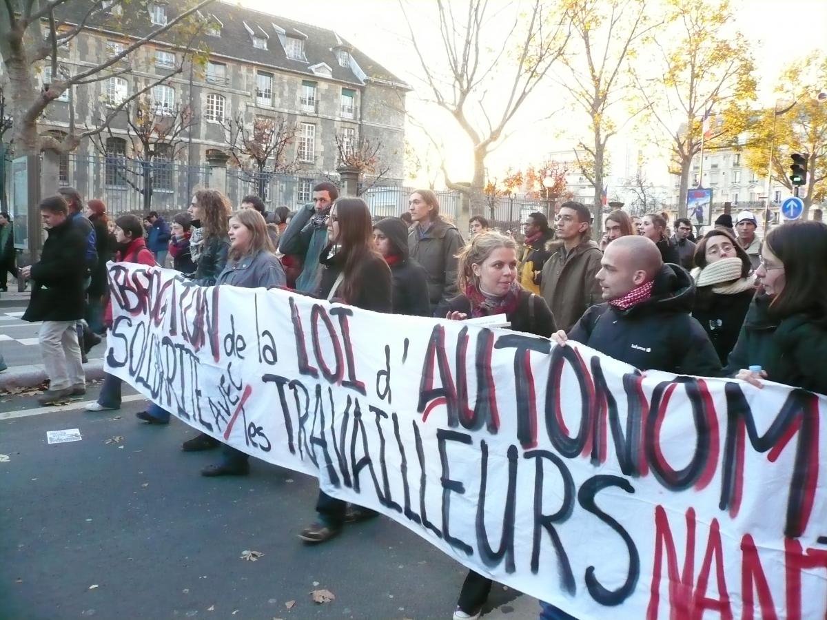 Cortège étudiant manifestation 14/11/2007