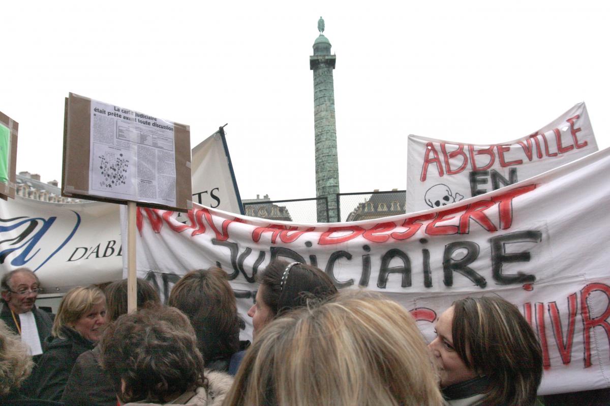 Les personnels de justice contre la réforme de Rachida Dati