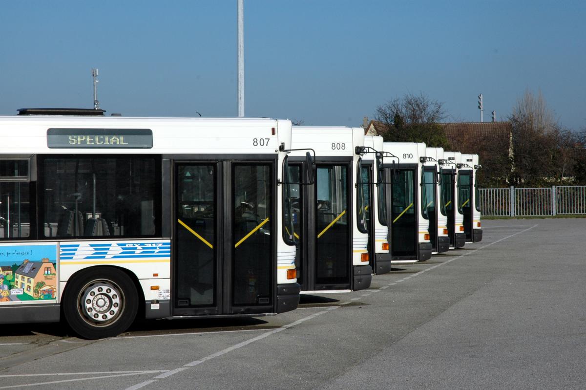 Bus au dépôt