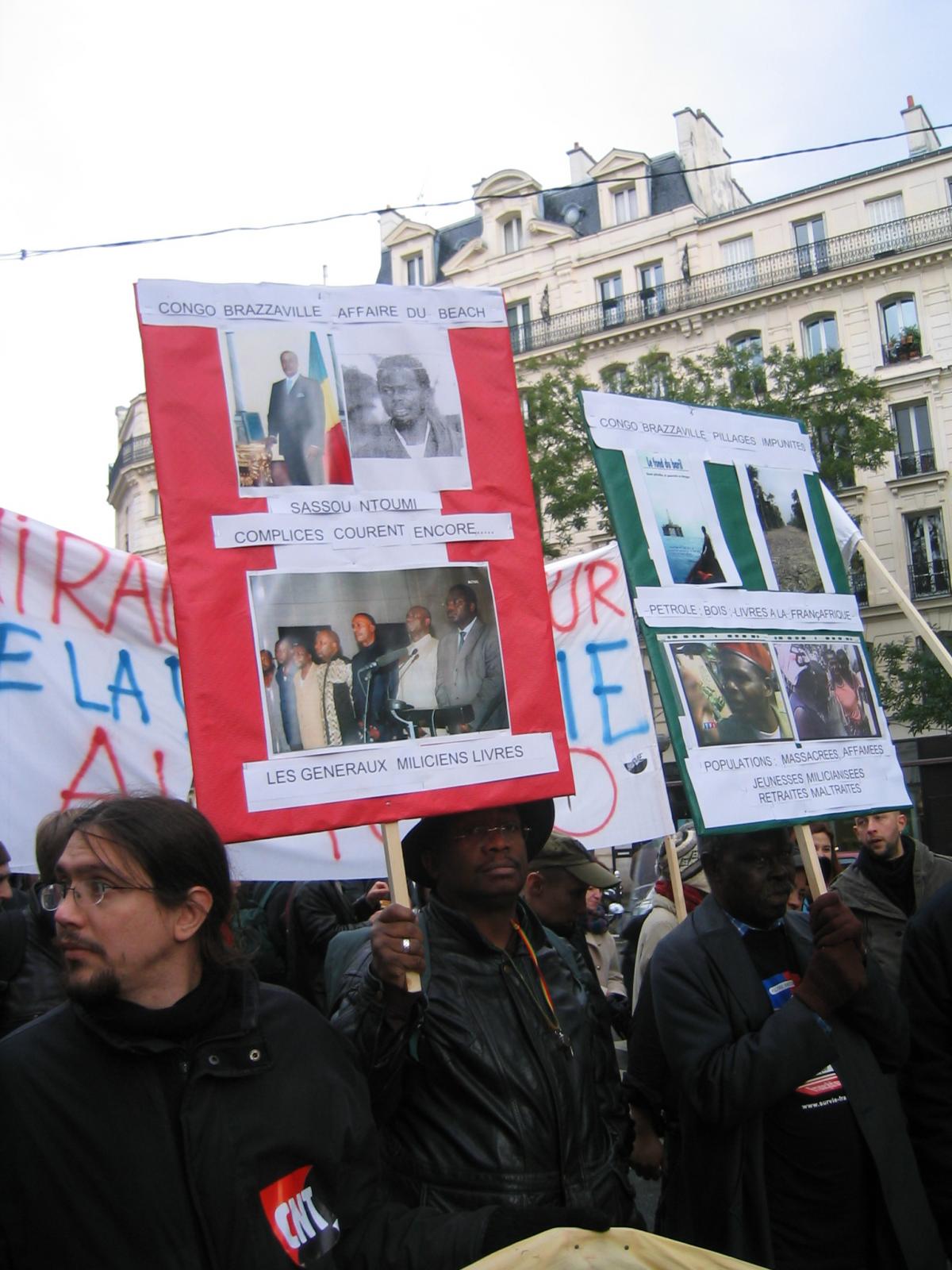 Manifestation à Paris contre la Françafrique