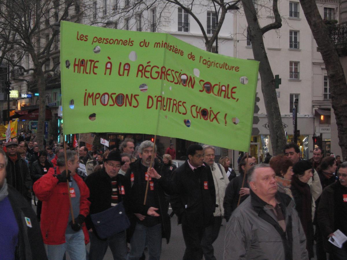 Halte à la régression sociale