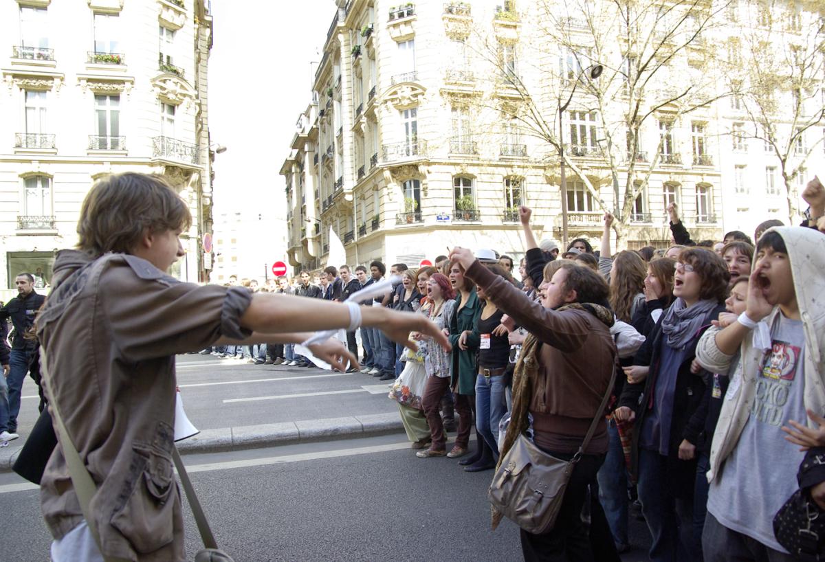 15.0000 lycéens env dans la rue à paris