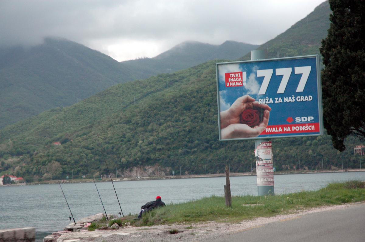 Affiche électorale du SDP Monténégrain
