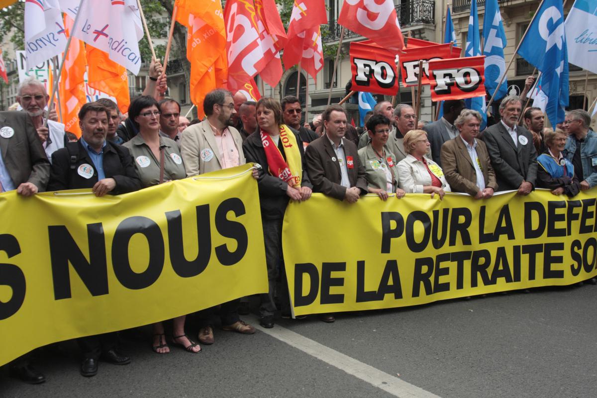 La banderolle de tête avec l'ensemble des responsables syndicaux