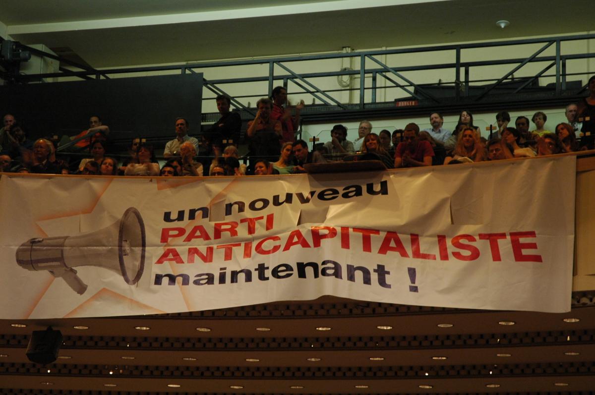 Meeting International 1968 Mai 2008 Paris-Mutualité 30 -05- 08 (banderole NPA)