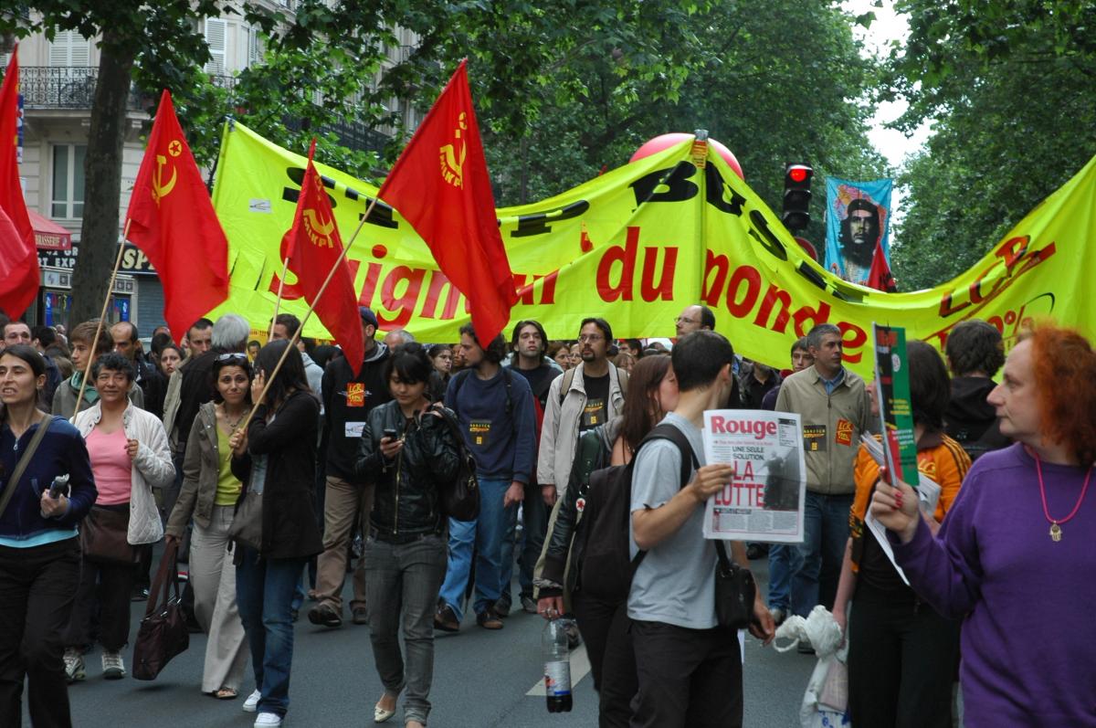 Manifestation 13 06 08 Contre la venue de BUSH à Paris