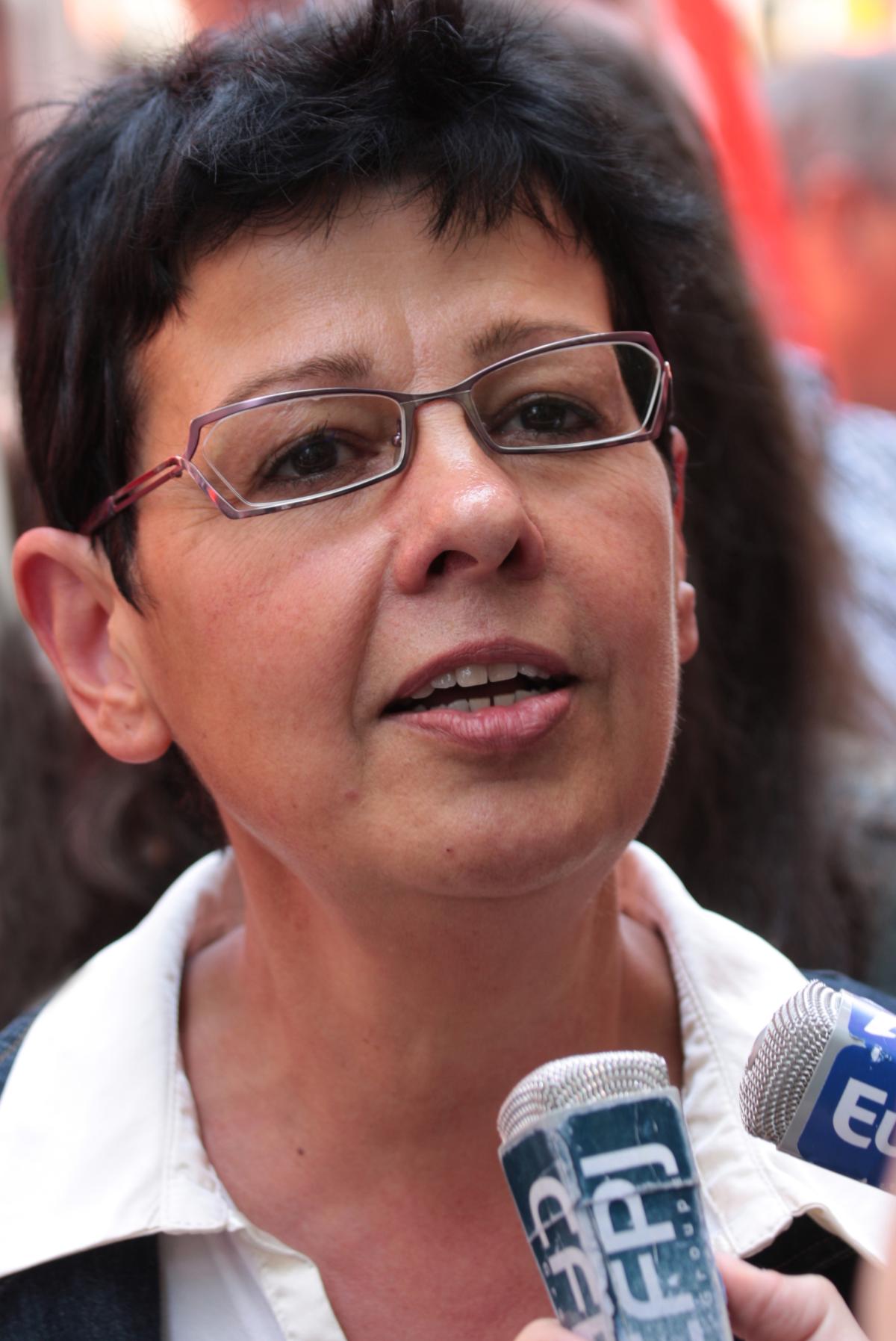 Maryse Dumas remplaçant Bernard Thibault souffrant d'un lumbago