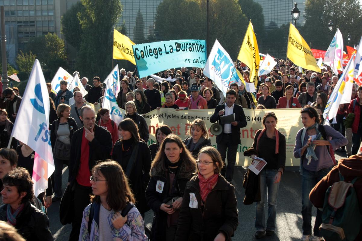 la manif sur le pont Sully