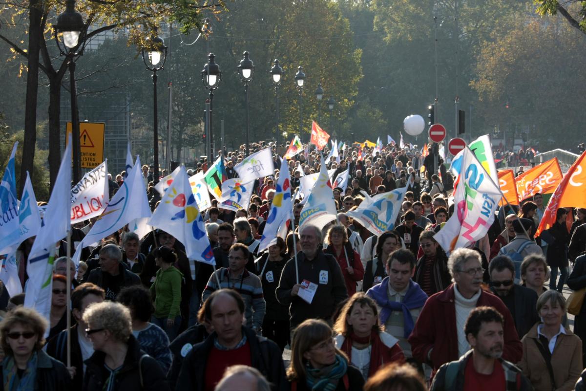 la manif sur le pont Sully