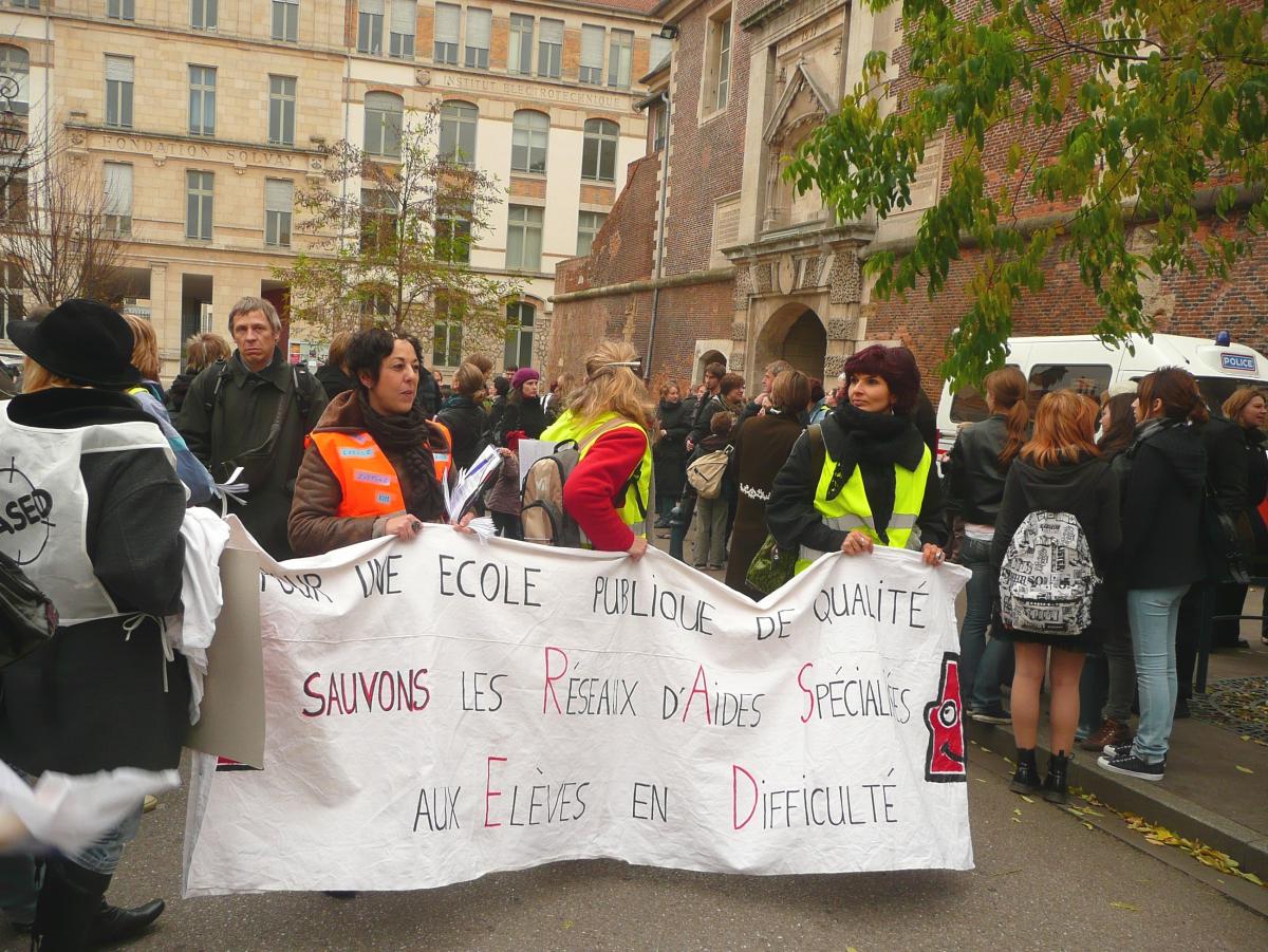 Manifestation contre la politique éducative du gouvernement