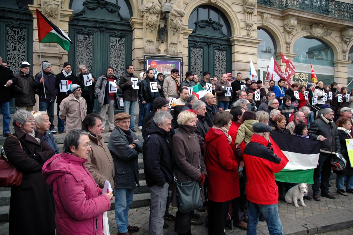 Manifestation contre le massacre de la population de Gaza