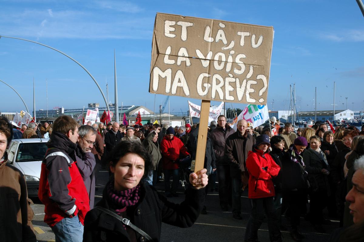 Pancarte : et là tu la vois ma grève ?