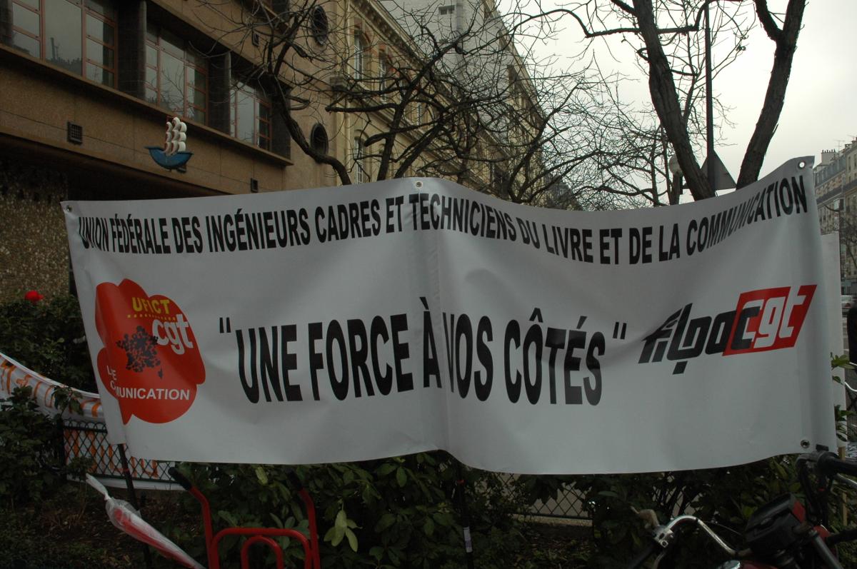 banderole manifestation Cadres du Livre UFICT Cgt.