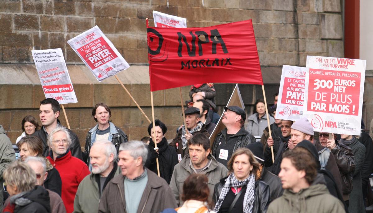 Le NPA Morlaix dans la manifestation