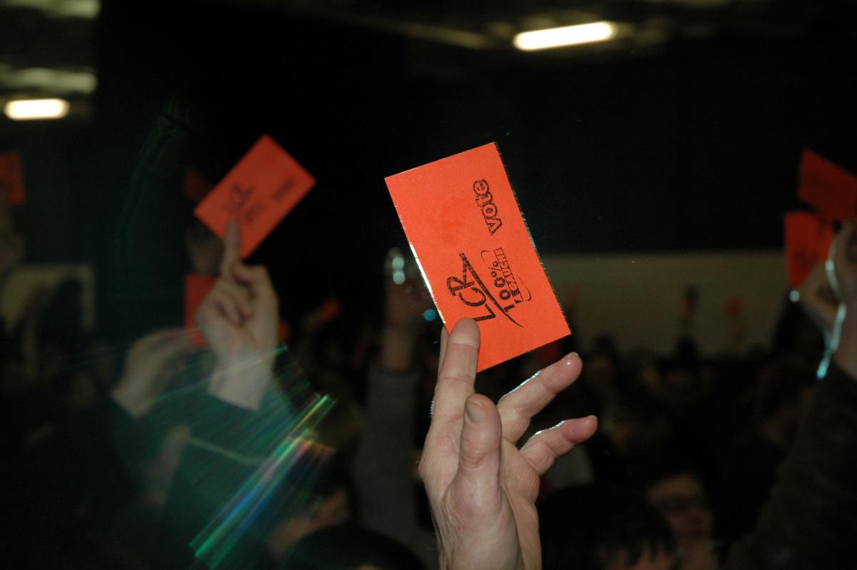 Vote de la dissolution de la LCR