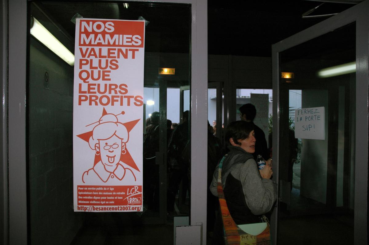 Affiche Nos mamies valent plus que leurs profits