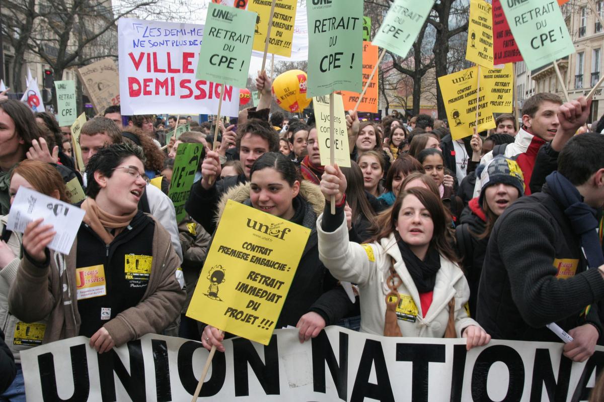 Cortege de l'UNL manif anti CPE du 7 mars 2006