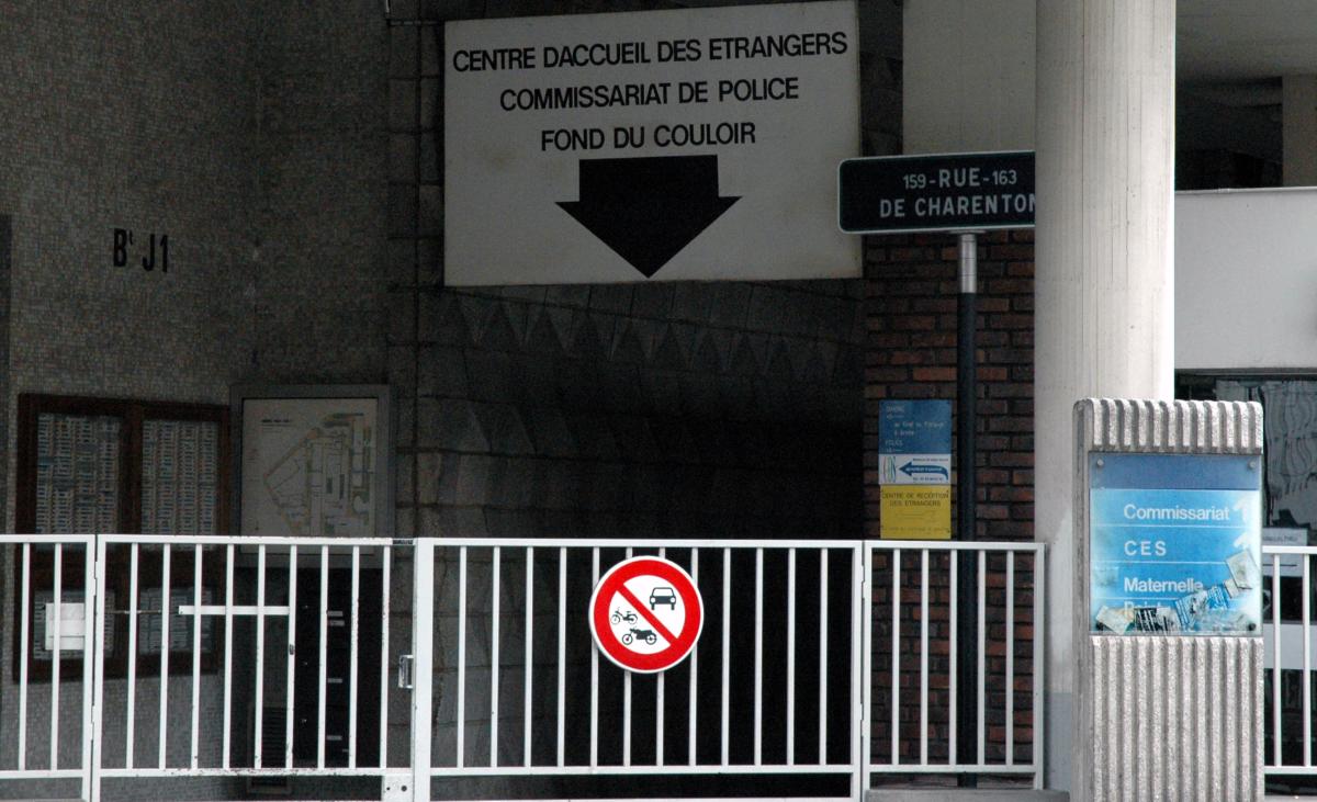 Maternelle, collège, commissariat et centre de rétention