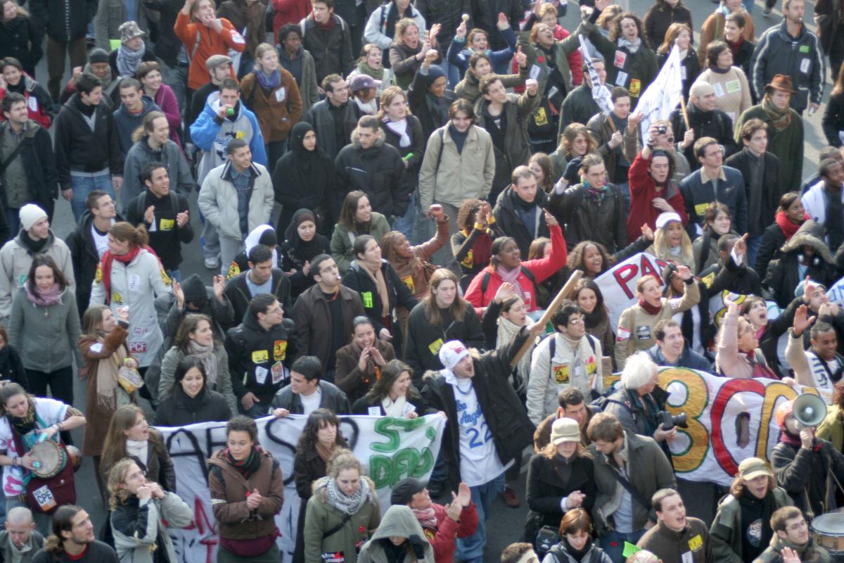 la foule manifestation anti CPE 18 mars 2006
