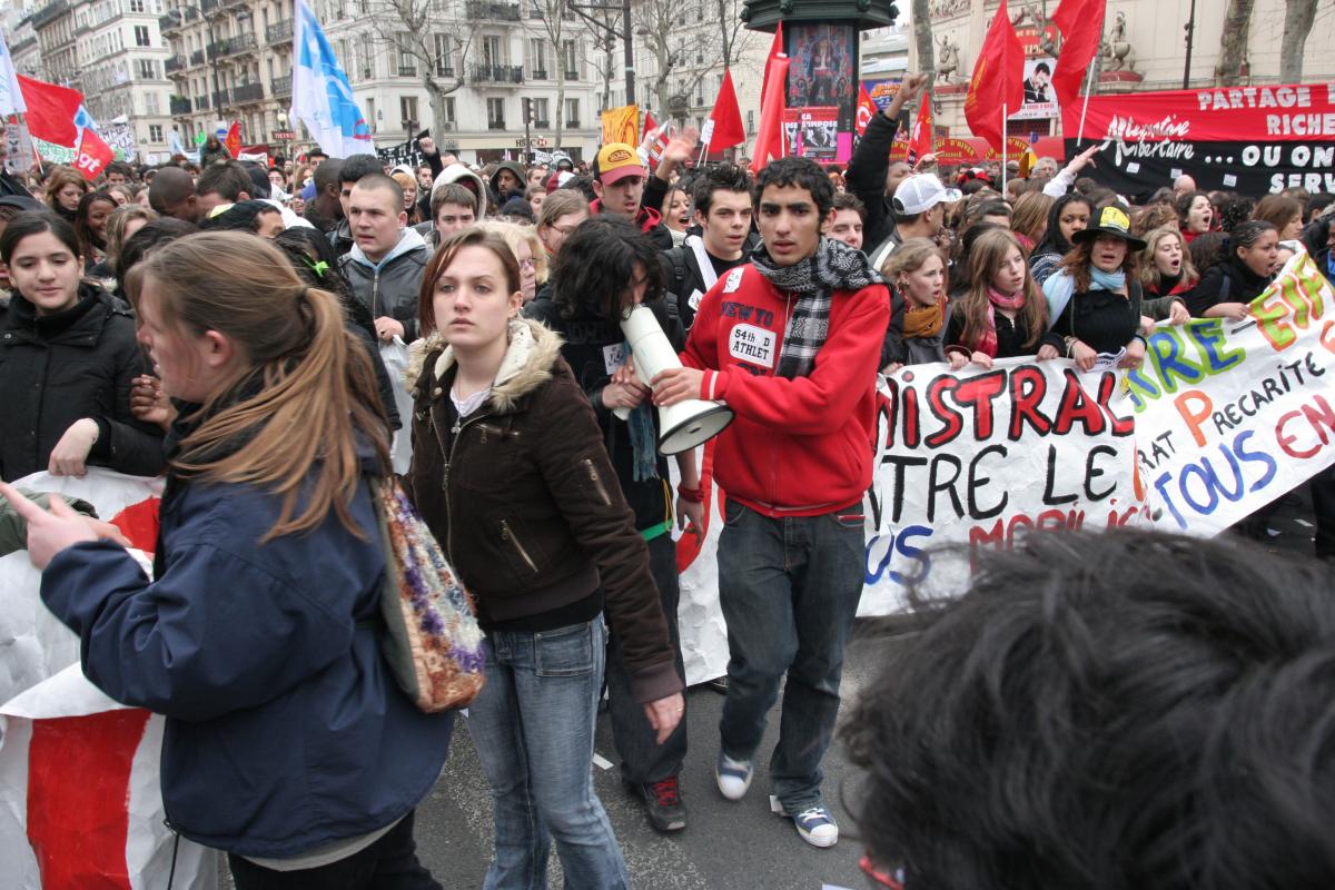 jeunes anti CPE manif 7 mars 2006