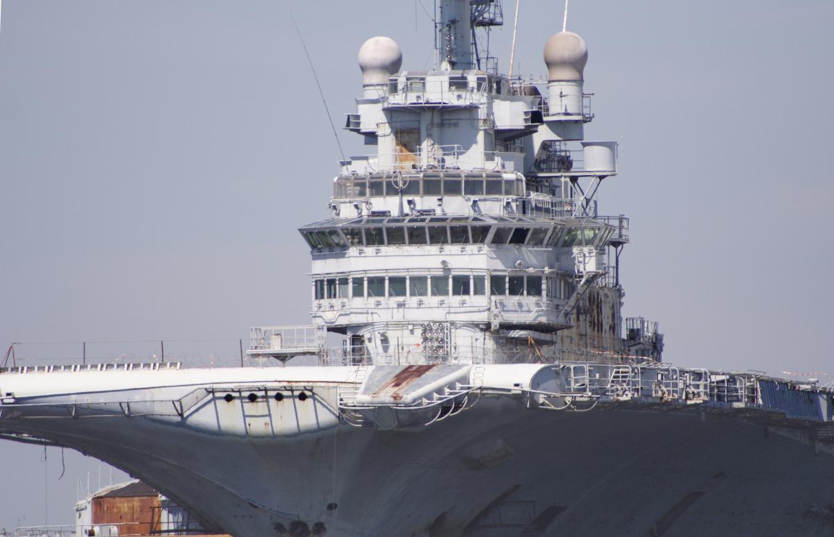 le Clémenceau en rade de Brest