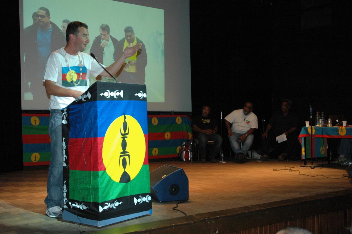Olivier Besancenot liberté pour les 7 Syndicalistes de l'USTKE en prison à Nouméa