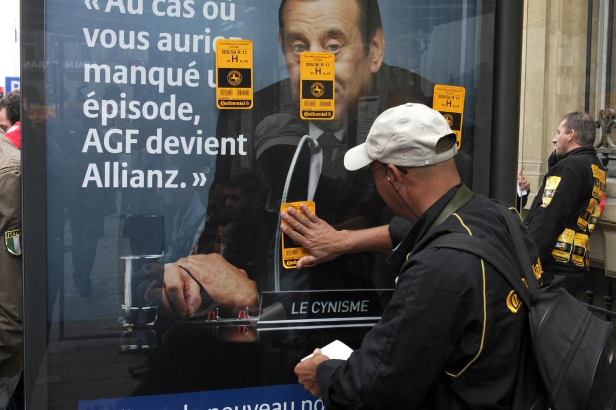 détournement de pub place de la Bourse