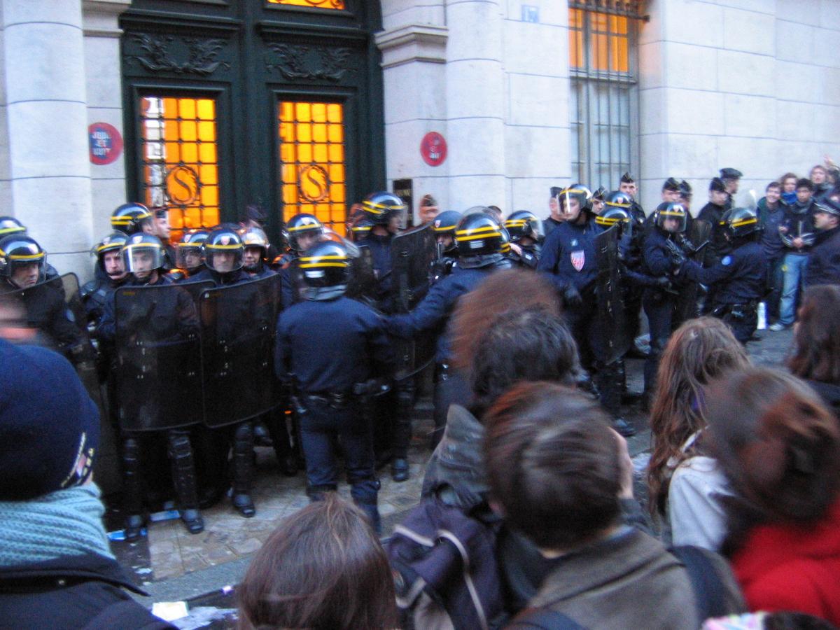 Mouvement contre le CPE, occupation de la Sorbonne.