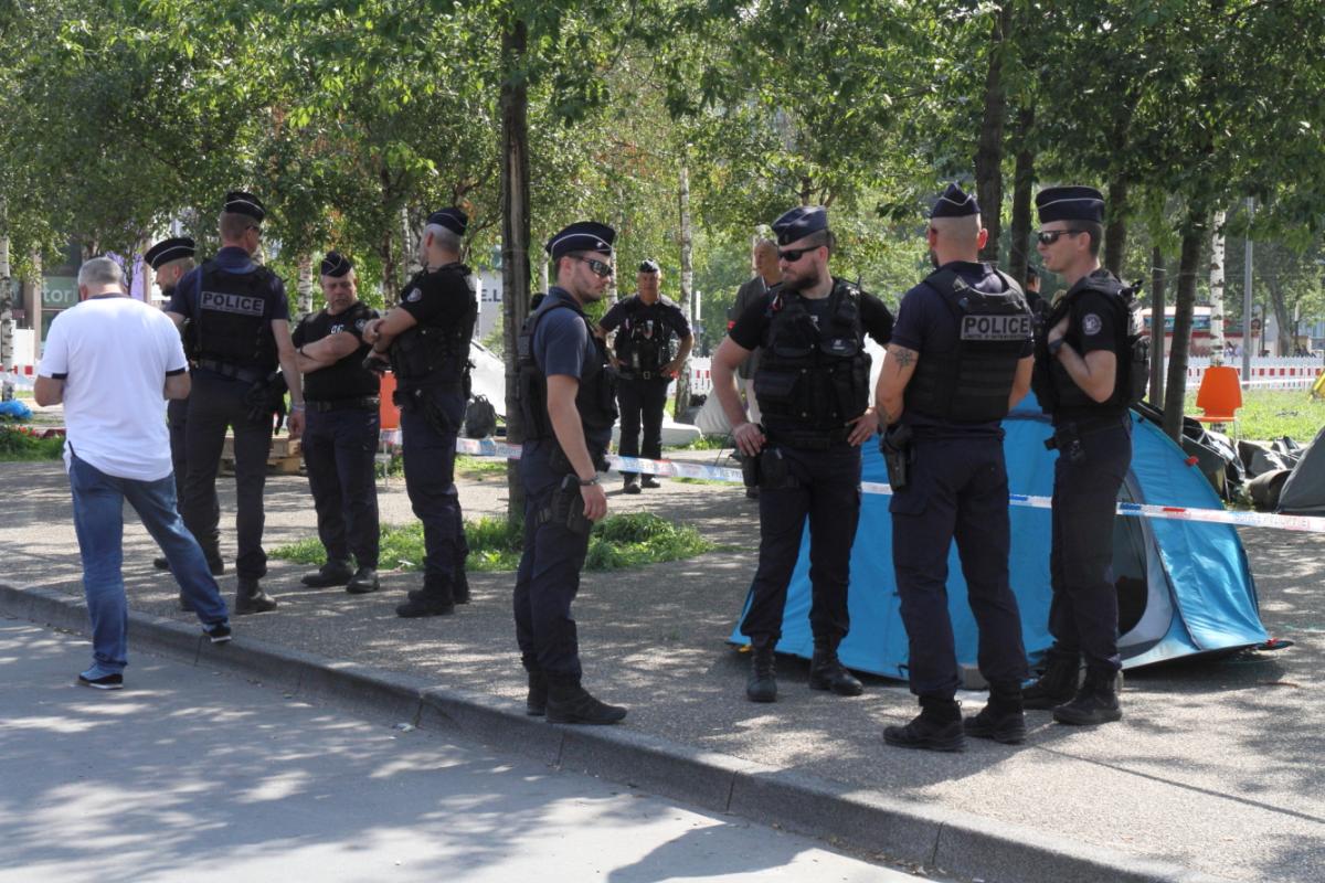 La préfecture fait évacuer le camp de migrant.e.s par les CRS  le 17 août