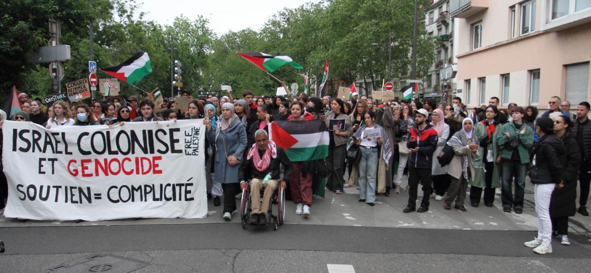 Manifestation pour dénoncer les massacres à Rafah