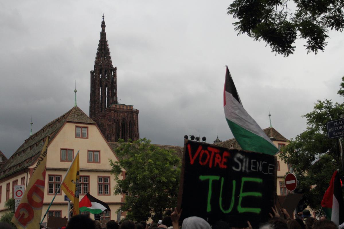 Manifestation pour dénoncer les massacres à Rafah