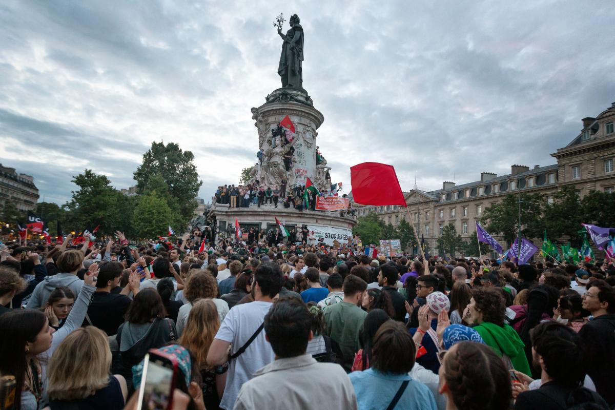 FRANCE - SOCIAL - RALLY AFTER LEFT S VICTORY ON SECOND ROUND PARLIAMENT ELECTIONS