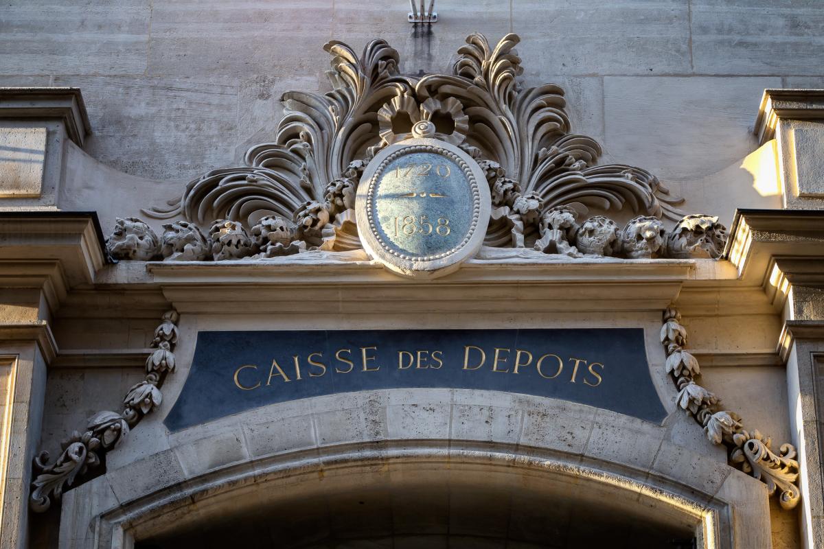 FRANCE - PARIS ILLUSTRATIONS