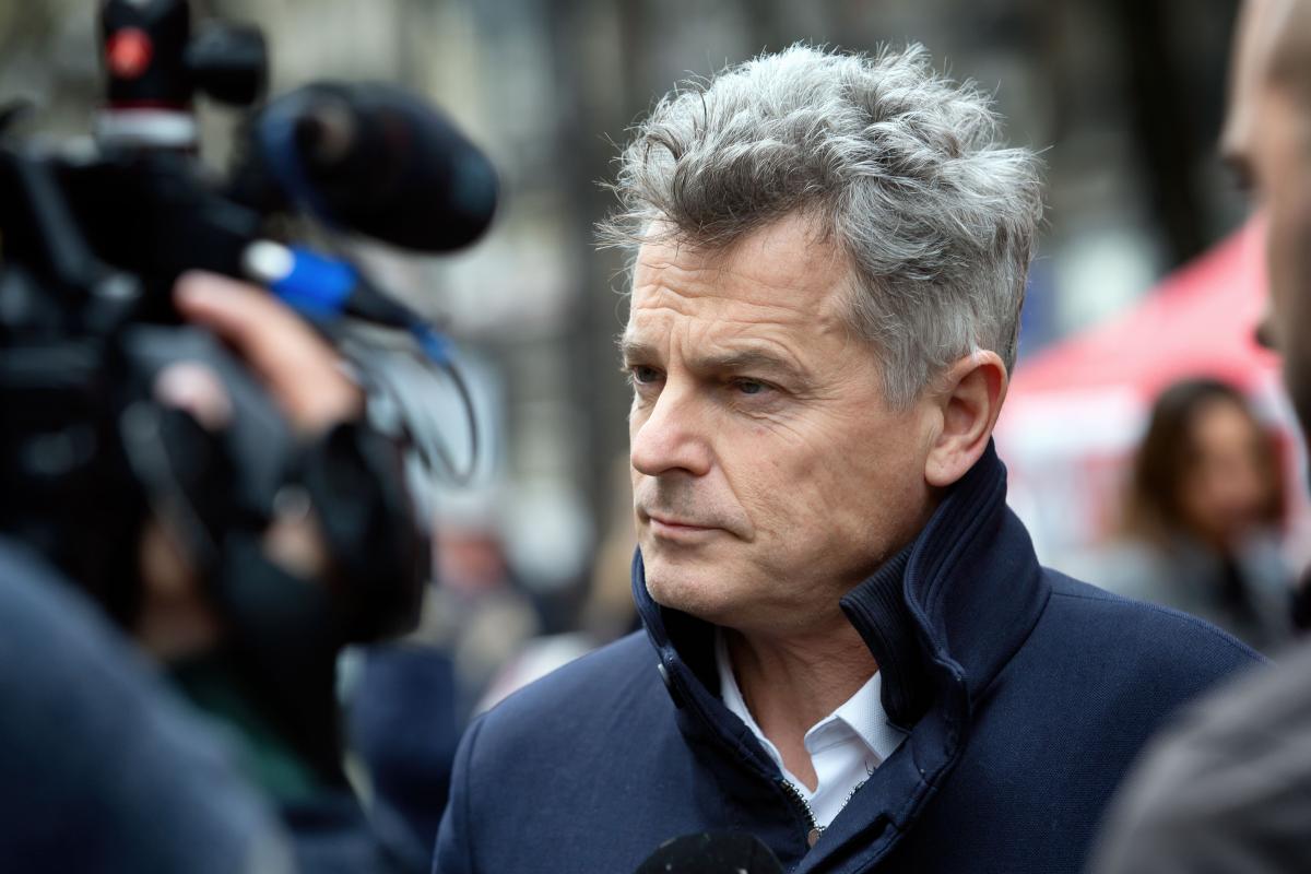 FRANCE - SOCIAL - ELECTION - PRESIDENTIAL CANDIDATES AT THE INBTER-UNION DEMONSTRATION