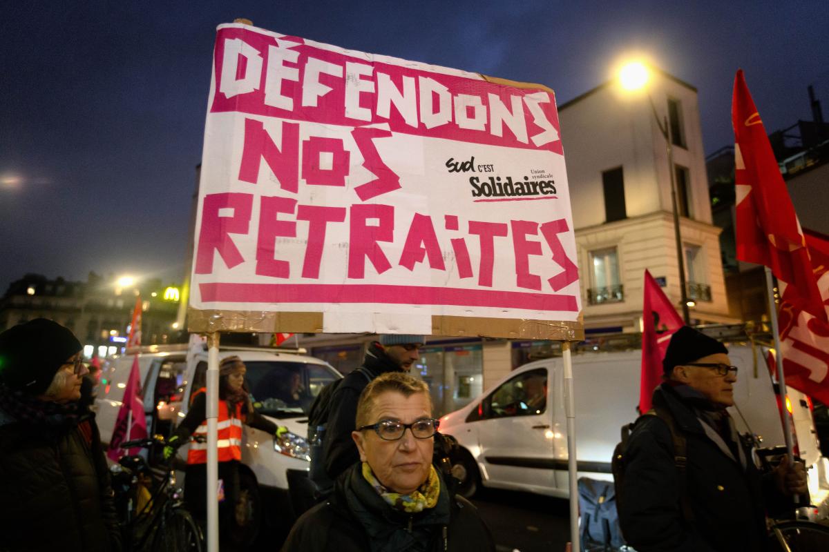 FRANCE - SOCIAL - TORCHLIGHT MARCH AGAINST PENSION REFORM
