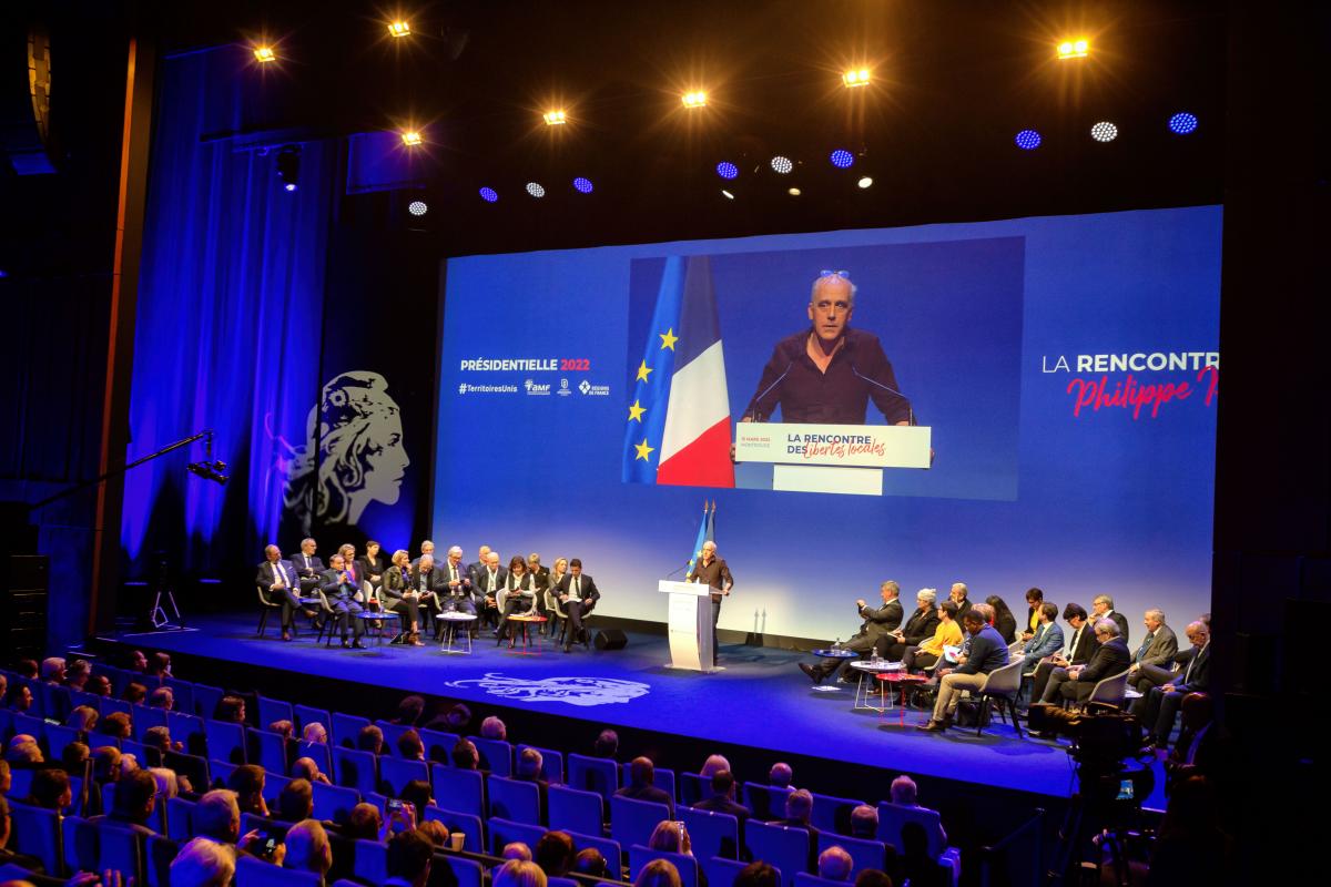 FRANCE - POLITICS - ELECTION - PHILIPPE POUTOU AT AMF S MEETING