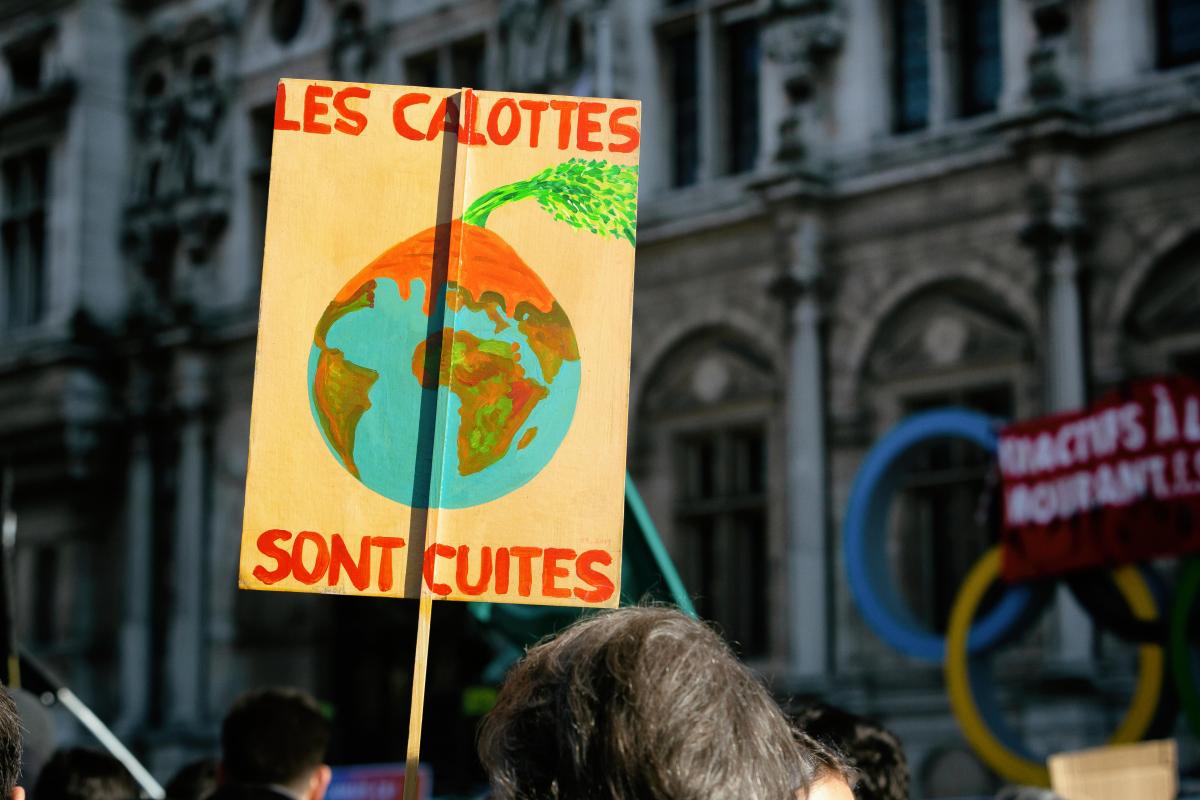FRANCE - SOCIAL - ENVIRONNMENTAL - RALLY AGAINST COP26 INACTION
