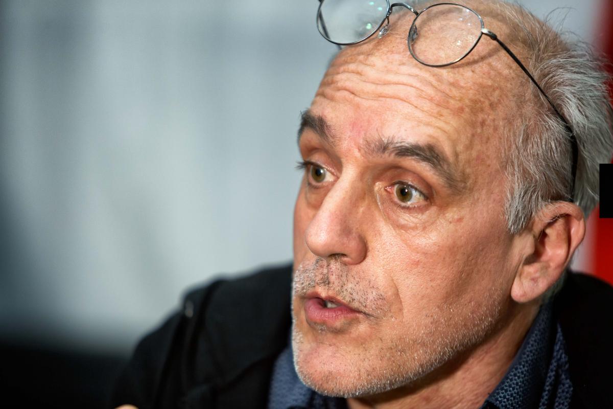 FRANCE - POLITICS - ELECTION - PHILIPPE POUTOU S PRESS CONFERENCE IN MARSEILLE