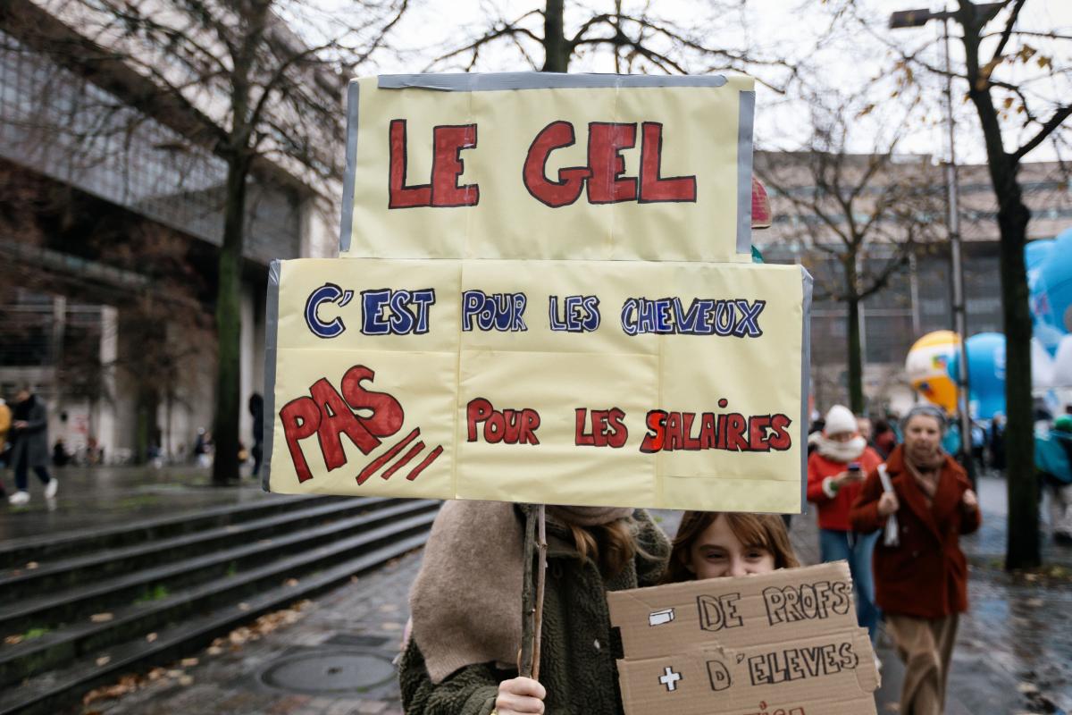 FRANCE - SOCIAL - DEMONSTRATION BY PUBLIC SERVICE WORKERS