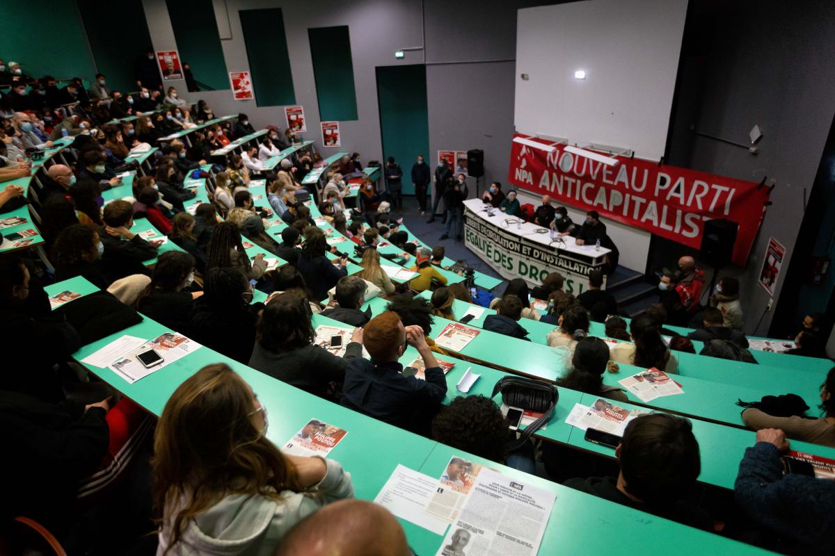 FRANCE - POLITICS - ELECTION - PHILIPPE POUTOU MEETING IN PARIS 8 UNIVERSITY
