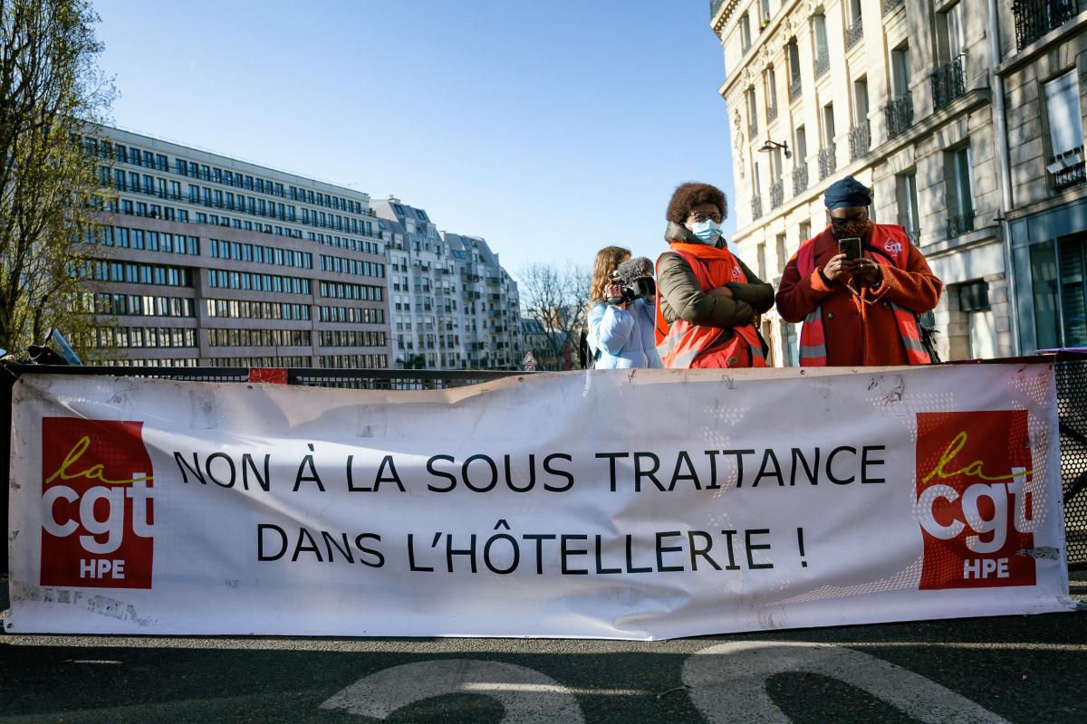 FRANCE - SOCIAL - DEMONSTRATION - RALLY IN SUPPORT OF IBIS WORKERS ON STRIKE BEFORE THEIR HEARING IN THE PRUDHOMMES COURT