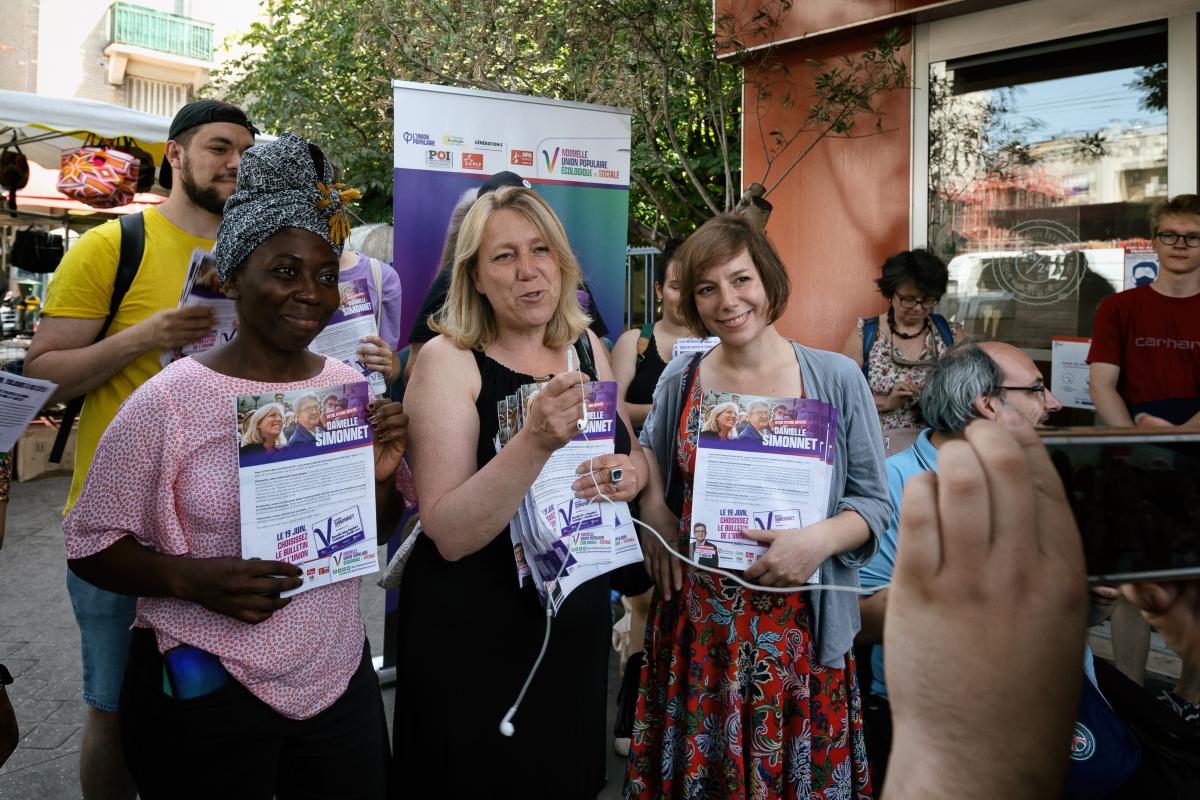 FRANCE - DISTRIBUTION OF NUPES LEAFLETS AT THE PORTE DE MONTREUIL MARKET