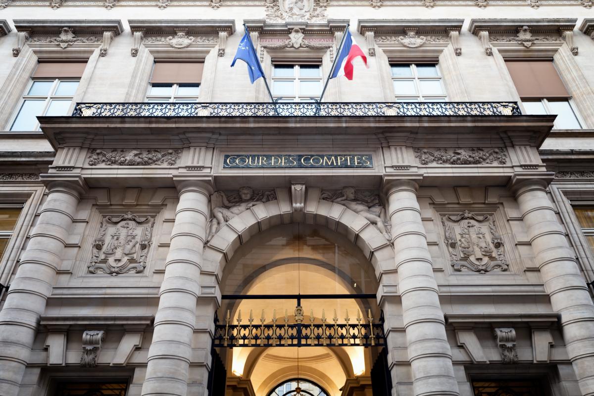 FRANCE - PARIS ILLUSTRATIONS