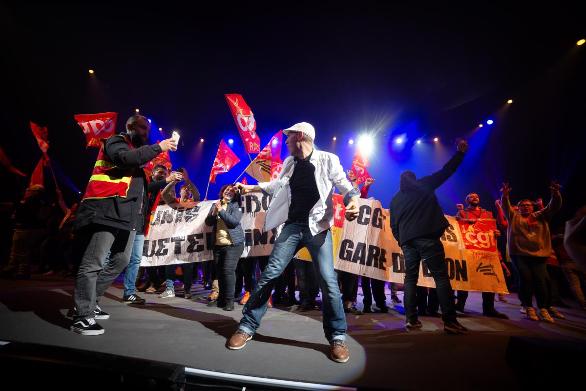 FRANCE - SOCIAL - LABOUR - CULTURE - CONCERT IN SUPPORT OF STRIKE WORKERS AT CIRQUE PHENIX