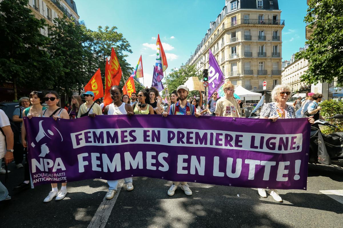 FRANCE - SOCIAL - FEMINIST DEMONSTRATION AGAINST FAR RIGHT