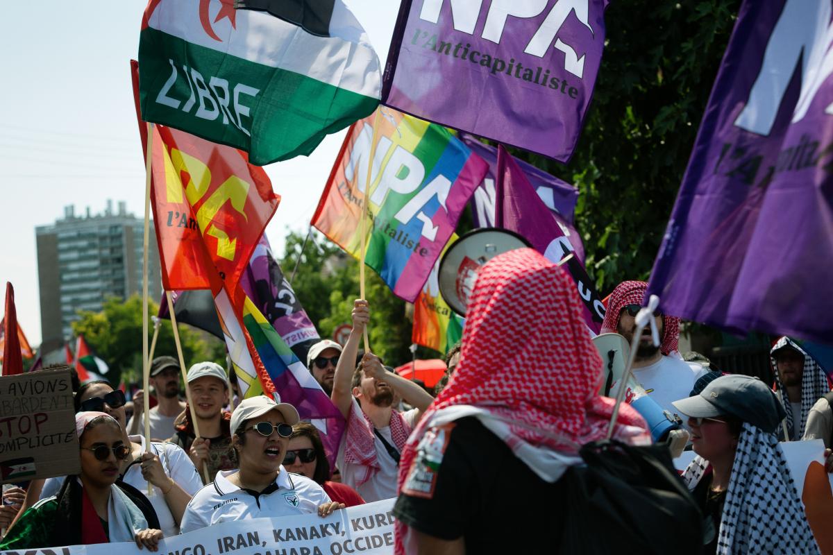 FRANCE - SOCIAL - DEMONSTRATION AGAINST THE PARIS AIR SHOW